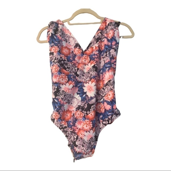 Beach Betty Women’s Floral Large One-piece Swimsuit - Picture 1 of 6